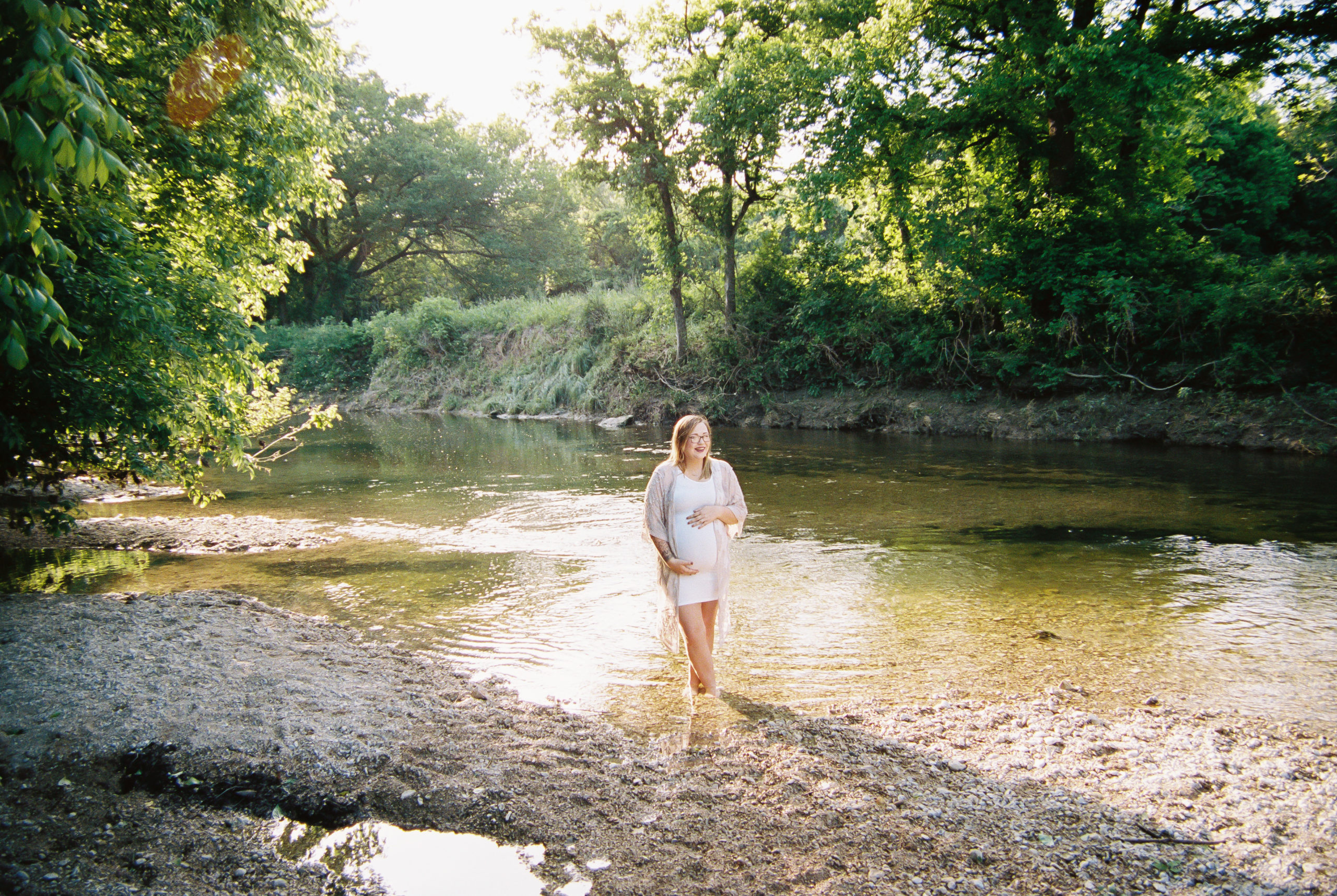 Rae Allen Photography | A MATERNITY SESSION IN MAUVE