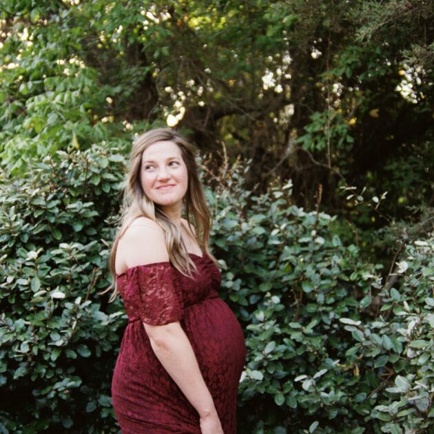 Rae Allen Photography | A BOTANICAL MATERNITY SESSION